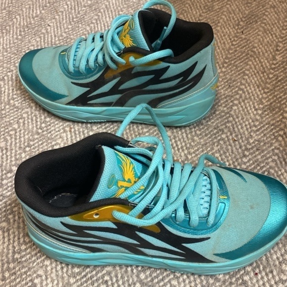 Puma‎ LaMelo Ball MB.02 Men\'s Aqua/Black Honeycomb Basketball size 6.5 boys